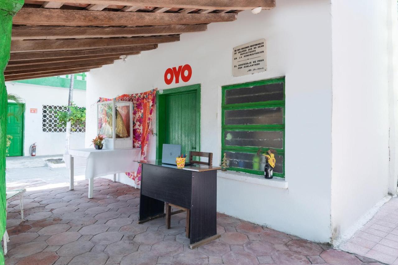 Oyo Hotel Las Palmas Cuyutlan Manzanillo Esterno foto