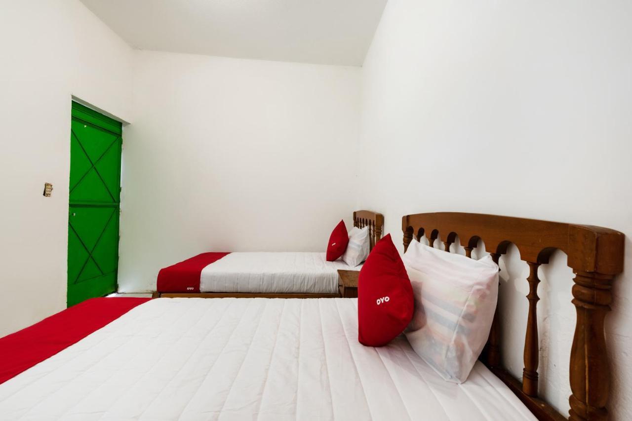 Oyo Hotel Las Palmas Cuyutlan Manzanillo Esterno foto