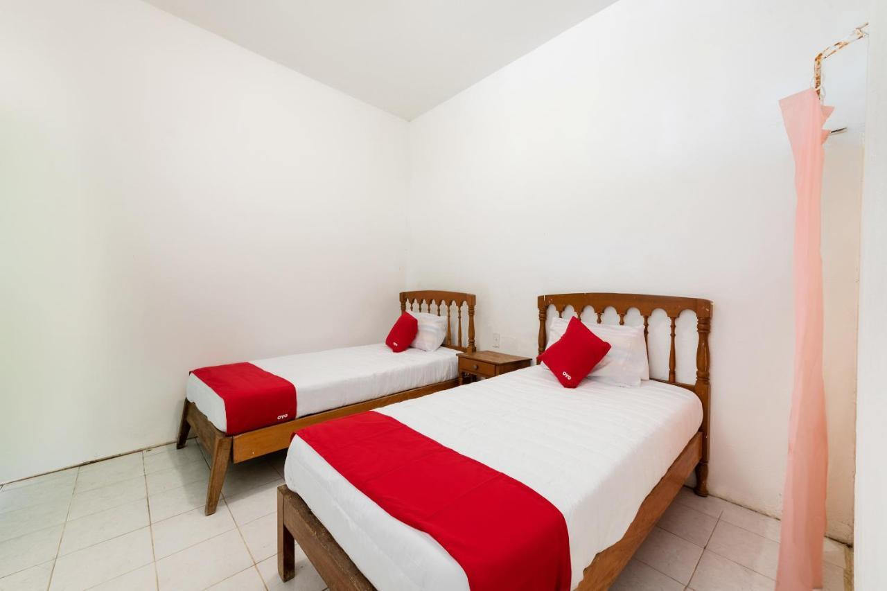 Oyo Hotel Las Palmas Cuyutlan Manzanillo Esterno foto