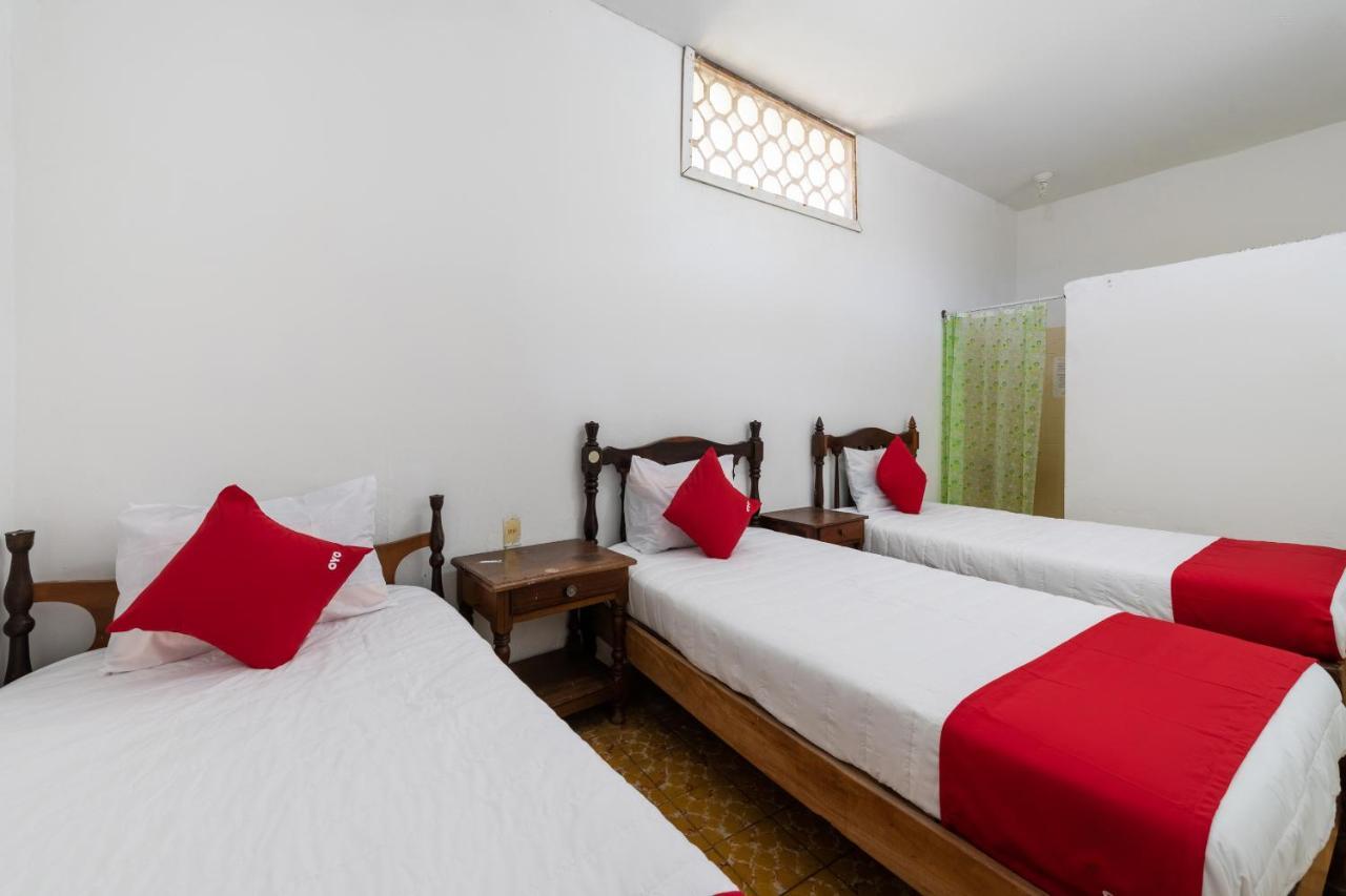 Oyo Hotel Las Palmas Cuyutlan Manzanillo Esterno foto